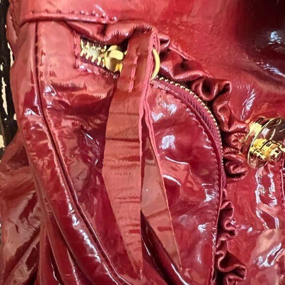 NWT Tressje Gorgeous Red Patent Leather handbag. - Picture 11 of 16